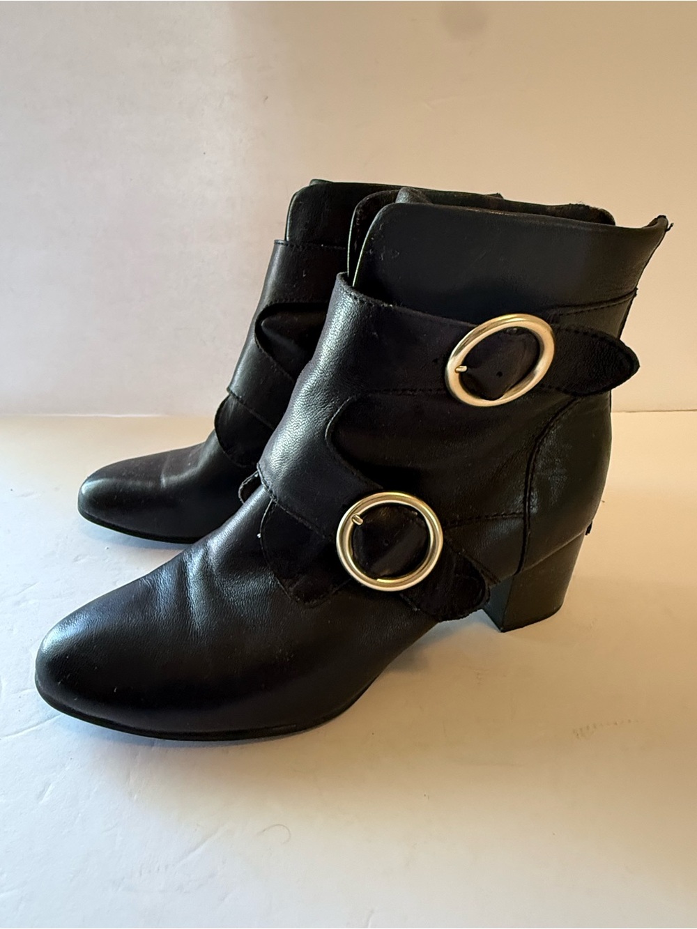 Ono Black Leather Ankle Boots with Gold Ring Buckles Size 7